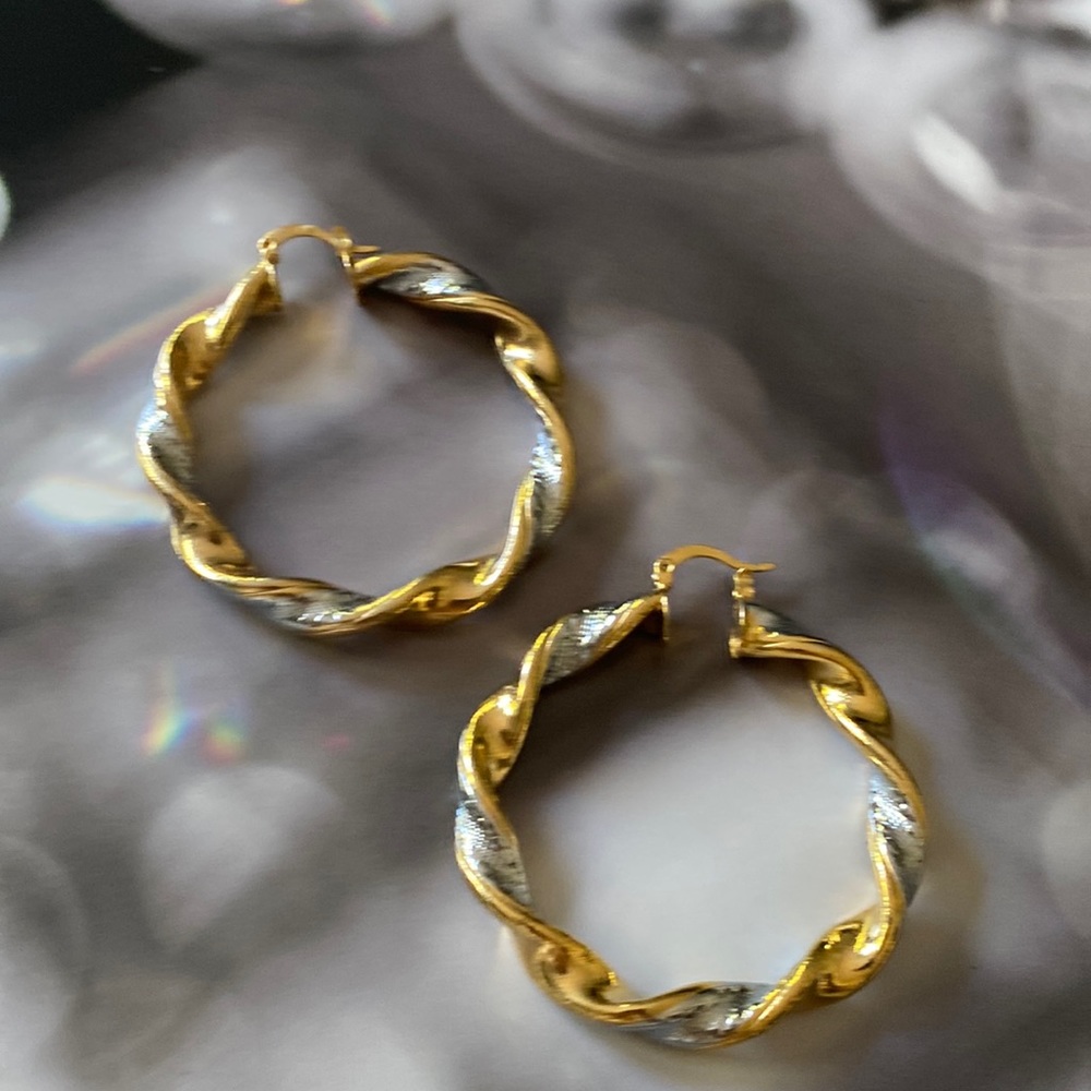 Hoops